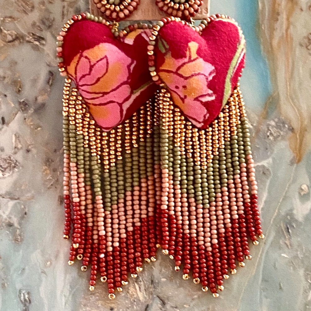🌺🎉HP🎉🌺 NWT Anthropologie Deepa Beaded Heart Fringe Chandeliers - Picture 11 of 16